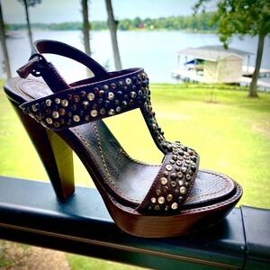 Frye Brown Studded Platform Heel Sandals, Size 7 — GORGEOUS!